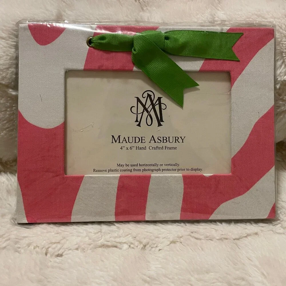 Maude Asbury Photo Frame NWT